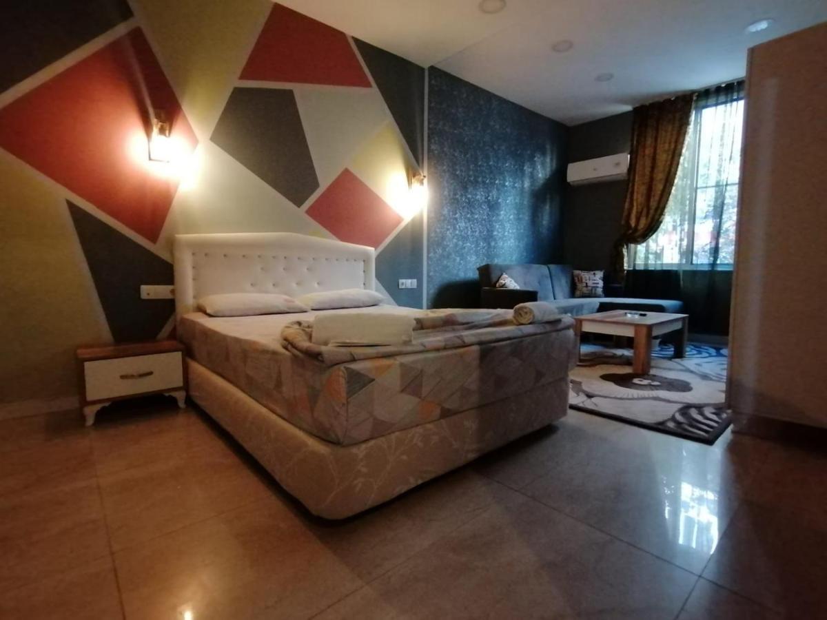 Aziz Konaklama Antalya Buitenkant foto